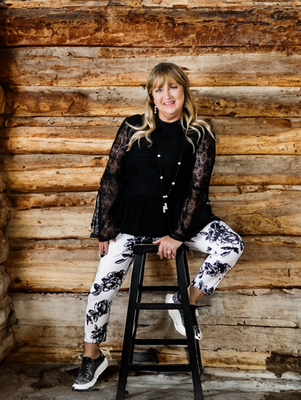 Portrait of Teresa Williams, Bozeman Advisor | REALTOR®